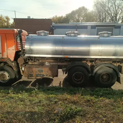 Автоцистерна  АЦПТ-9,5- 65115 на базе КАМАЗ гос.№ М762КР18, 2012 г.в.