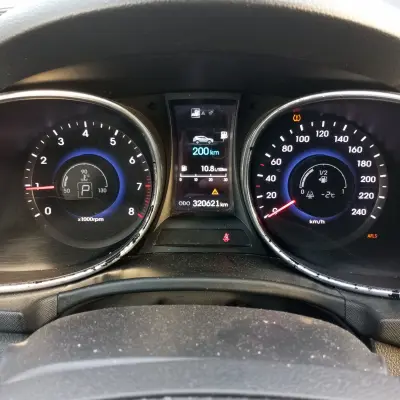 Автомобиль HYUNDAU SANTA FE 2.4  АТ г/н В080ТО18, 2012 г.в.