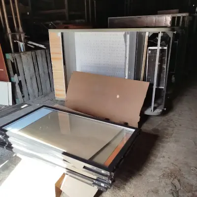 Холодильные витрины и  шкафы