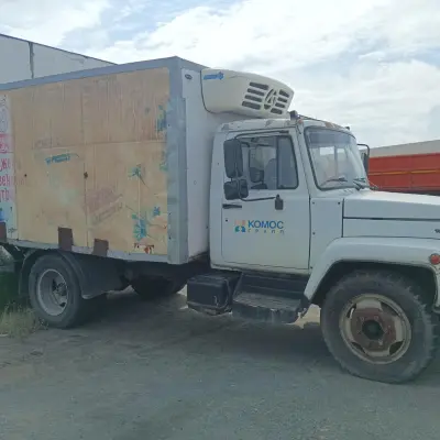 Грузовой автофургон изотермический 28181-00000-12 (ГАЗ), г/н У133НА18, 2006 г.в.